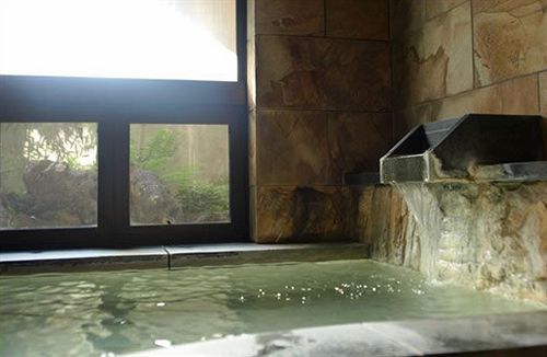 Hakuba Onsen Ryokan Shirouma-So Extérieur photo